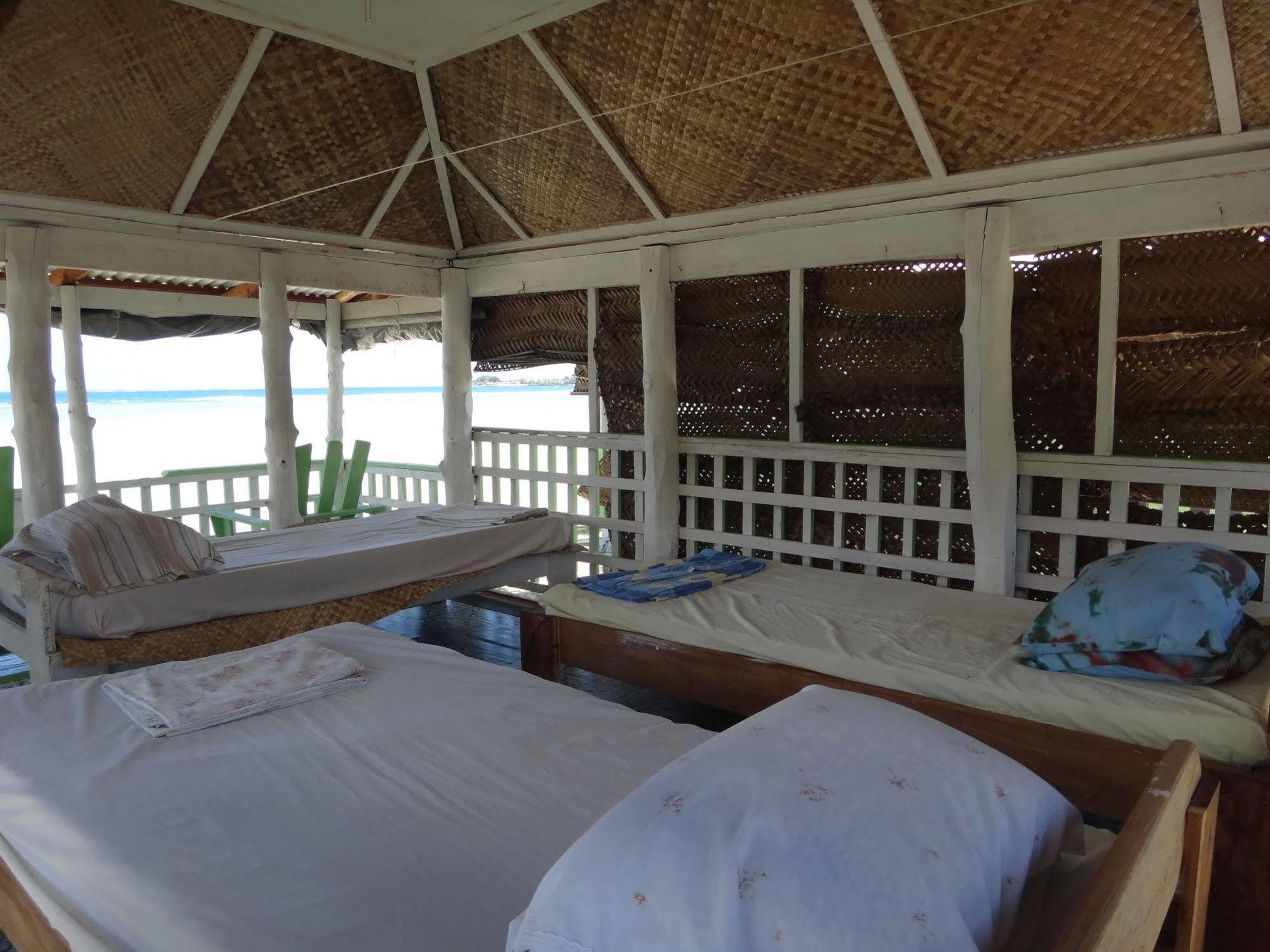 Tailua Beach Fales Manase Εξωτερικό φωτογραφία