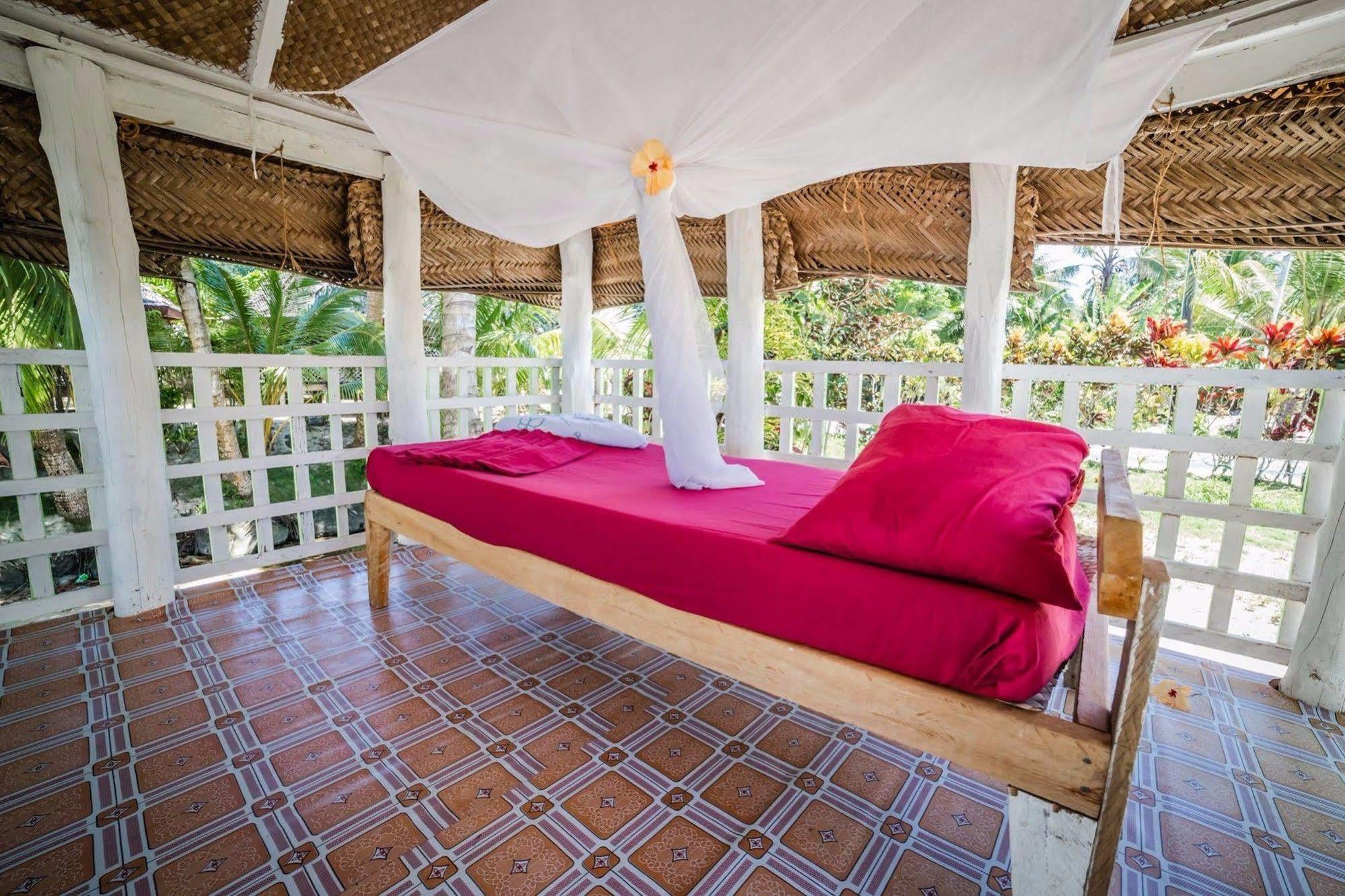 Tailua Beach Fales Manase Εξωτερικό φωτογραφία