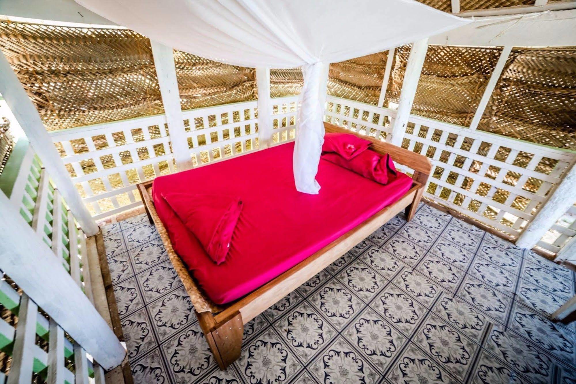Tailua Beach Fales Manase Εξωτερικό φωτογραφία
